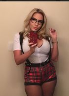 Cynthia, 1650 39 951 71, starts from 700 AED per hour