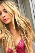Gigi, 1702 95 728 68, starts from 400 AED per hour